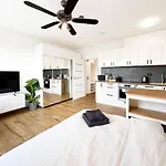 Apartment 5201 Free Parking