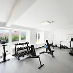 Apartment 5201 Free Parking